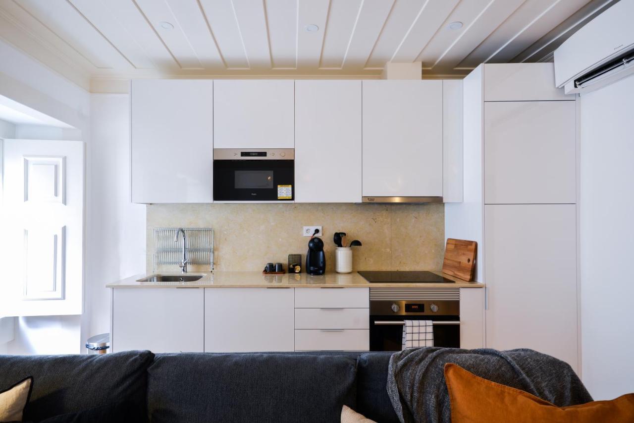 Sunny And Stylish Apartment - 11 Min To The Center Lizbona Zewnętrze zdjęcie